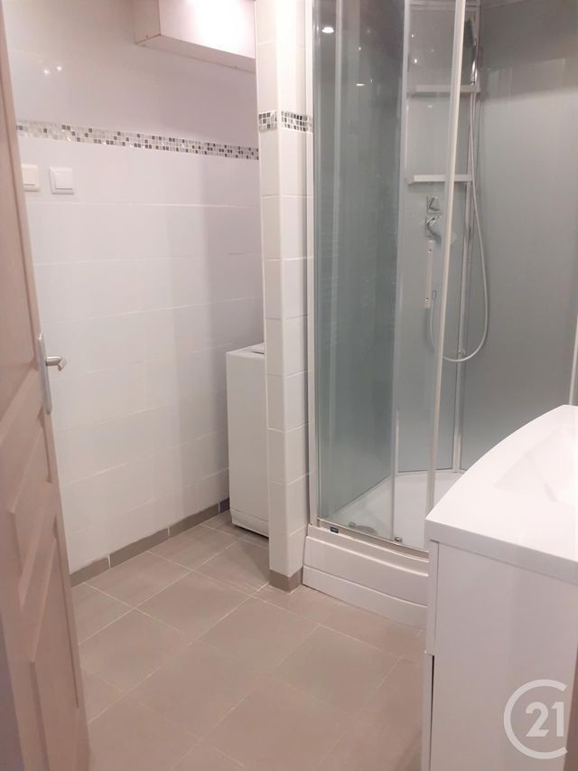 Appartement F3 à louer - 3 pièces - 46 m2 - Pezenas - 34 - LANGUEDOC-ROUSSILLON