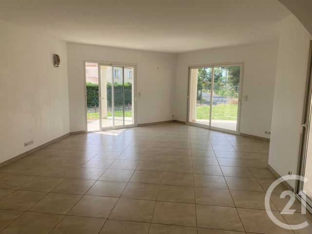 Maison à vendre - 5 pièces - 140 m2 - Roujan - 34 - LANGUEDOC-ROUSSILLON