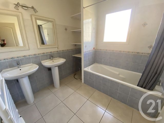 Maison à vendre - 5 pièces - 217 m2 - Tourbes - 34 - LANGUEDOC-ROUSSILLON