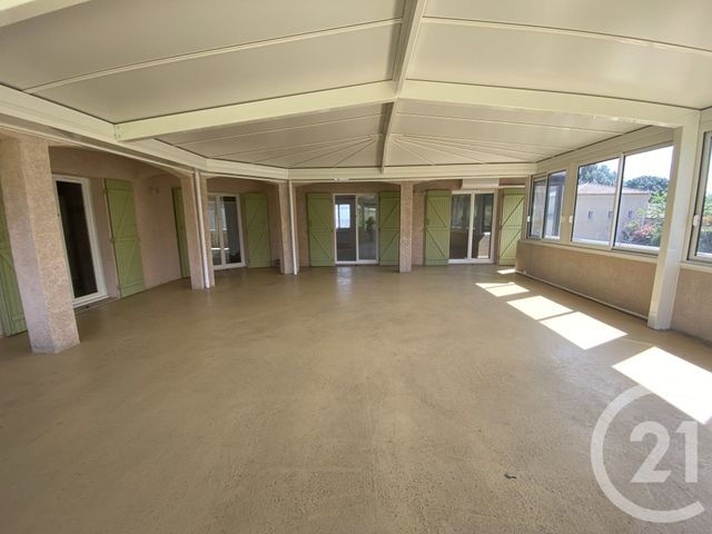 Maison à vendre - 5 pièces - 217 m2 - Tourbes - 34 - LANGUEDOC-ROUSSILLON