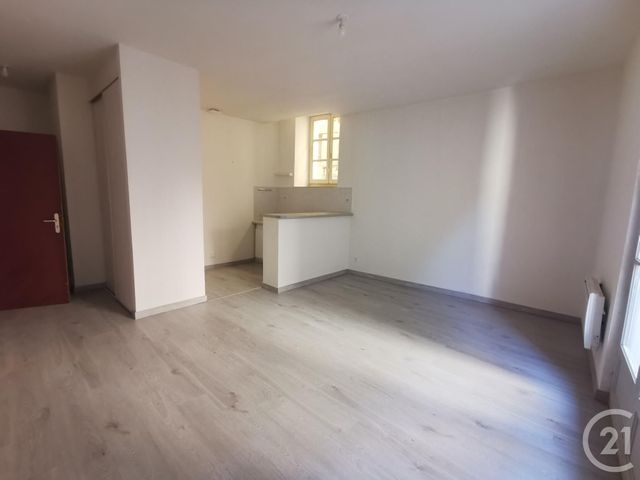 Appartement F2 à louer - 2 pièces - 39,20 m2 - Pezenas - 34 - LANGUEDOC-ROUSSILLON