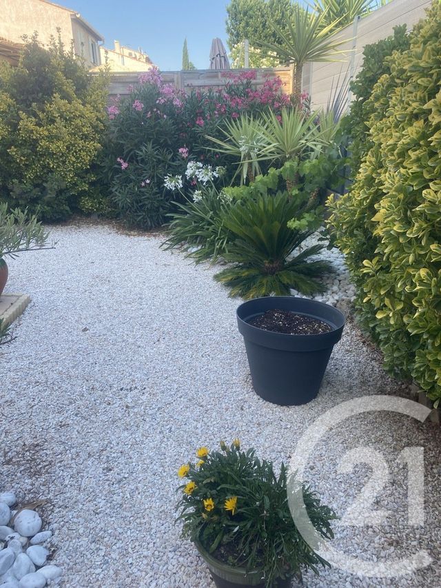 Appartement F3 à louer - 3 pièces - 87 m2 - Pezenas - 34 - LANGUEDOC-ROUSSILLON