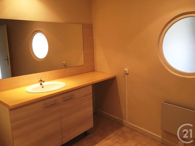 Appartement F3 à louer - 3 pièces - 65 m2 - Pezenas - 34 - LANGUEDOC-ROUSSILLON