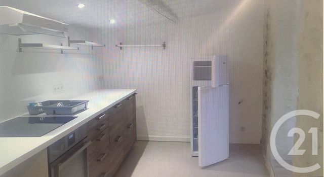 Afficher la photo en grand Appartement F4 à vendre - 4 pièces - 80 m2 - Pezenas - 34 - LANGUEDOC-ROUSSILLON