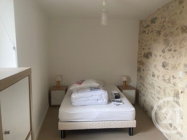 Appartement F2 à louer - 2 pièces - 50 m2 - Pezenas - 34 - LANGUEDOC-ROUSSILLON