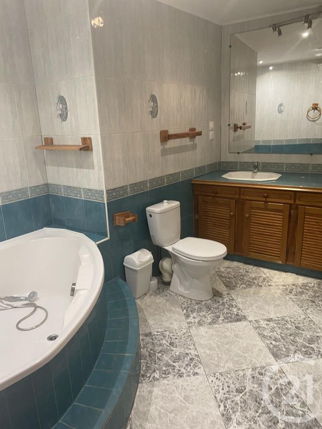 Appartement F4 à louer - 4 pièces - 105 m2 - Montblanc - 34 - LANGUEDOC-ROUSSILLON