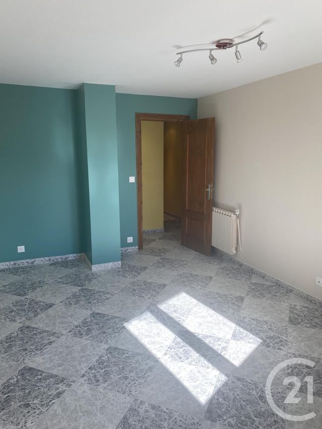 Appartement F4 à louer - 4 pièces - 105 m2 - Montblanc - 34 - LANGUEDOC-ROUSSILLON