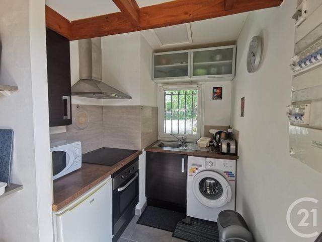 Afficher la photo en grand Appartement Studio à louer - 1 pièce - 20 m2 - Pezenas - 34 - LANGUEDOC-ROUSSILLON