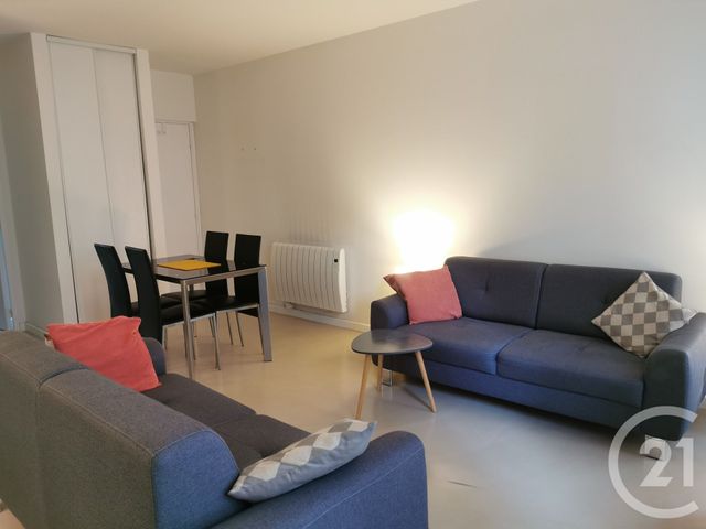 Appartement F2 à louer - 2 pièces - 39,02 m2 - Pezenas - 34 - LANGUEDOC-ROUSSILLON