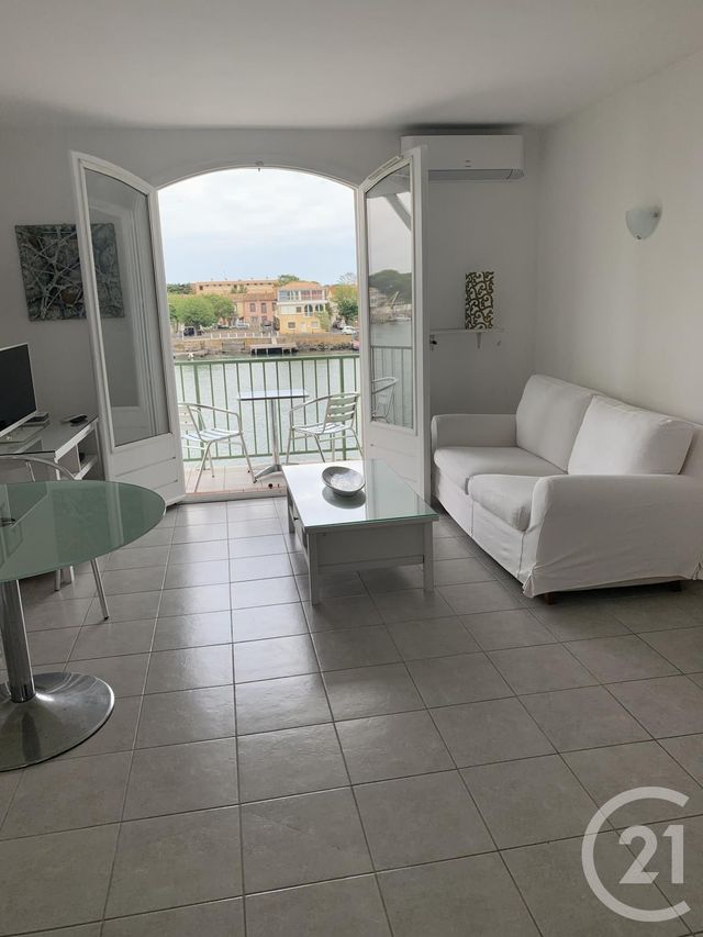 Afficher la photo en grand Appartement F2 à louer - 2 pièces - 43 m2 - Agde - 34 - LANGUEDOC-ROUSSILLON