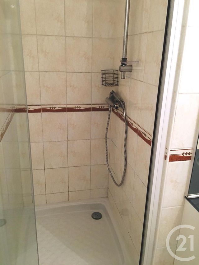 Maison à louer - 4 pièces - 90 m2 - Alignan Du Vent - 34 - LANGUEDOC-ROUSSILLON