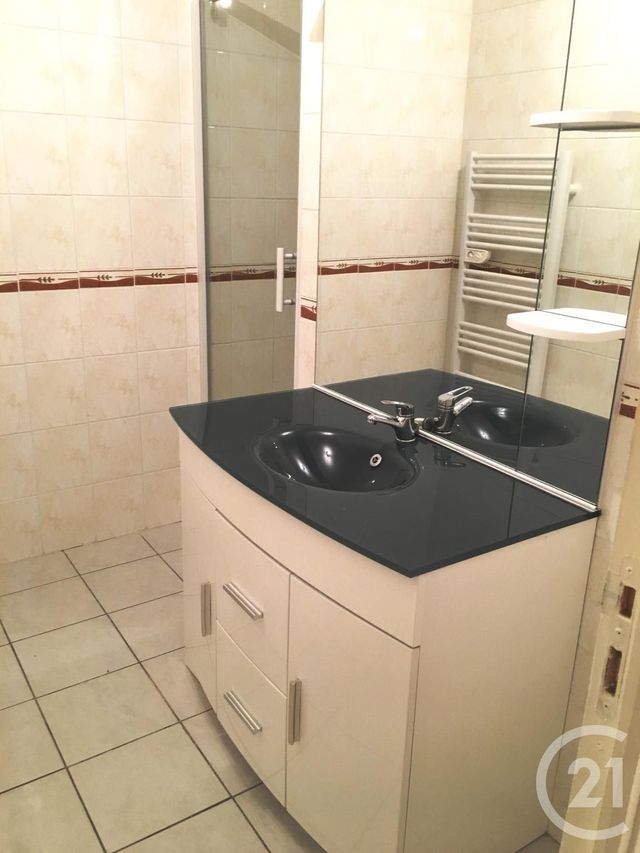 Maison à louer - 4 pièces - 90 m2 - Alignan Du Vent - 34 - LANGUEDOC-ROUSSILLON