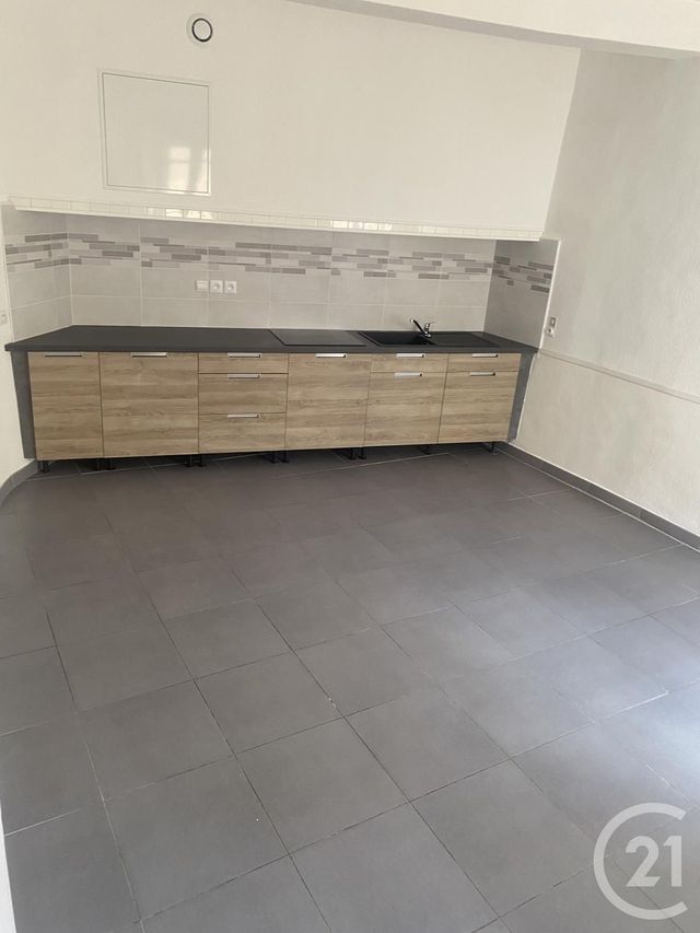 Afficher la photo en grand Maison à louer - 2 pièces - 55 m2 - Roujan - 34 - LANGUEDOC-ROUSSILLON