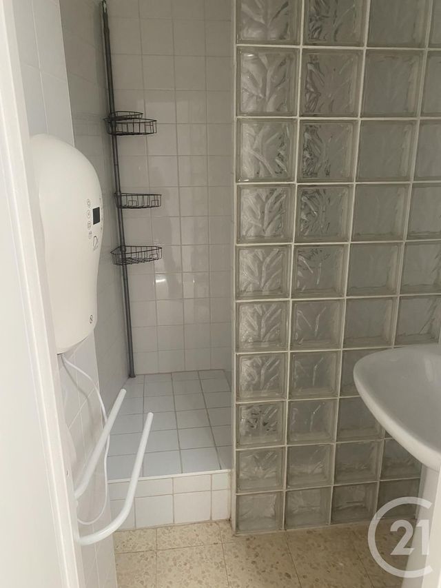 Afficher la photo en grand Maison à louer - 2 pièces - 55 m2 - Roujan - 34 - LANGUEDOC-ROUSSILLON