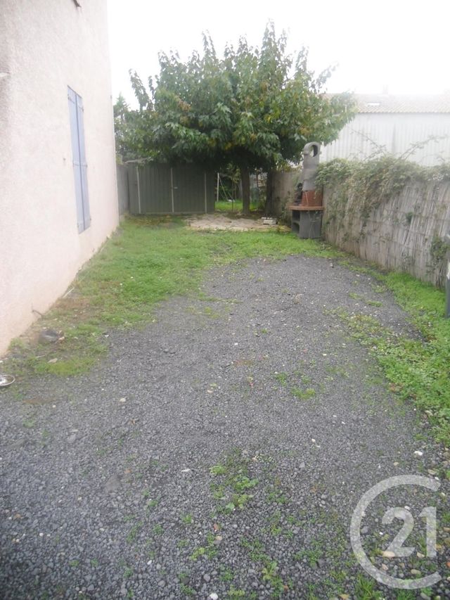 Appartement F4 à louer - 4 pièces - 74 m2 - Pezenas - 34 - LANGUEDOC-ROUSSILLON