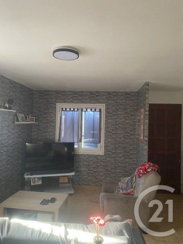 Appartement F4 à louer - 4 pièces - 74 m2 - Pezenas - 34 - LANGUEDOC-ROUSSILLON