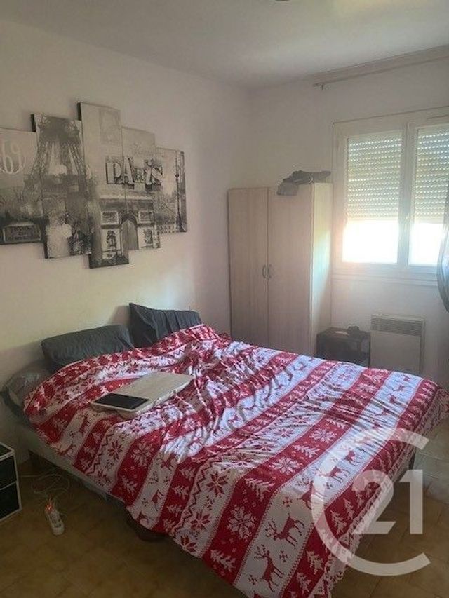 Appartement F4 à louer - 4 pièces - 74 m2 - Pezenas - 34 - LANGUEDOC-ROUSSILLON