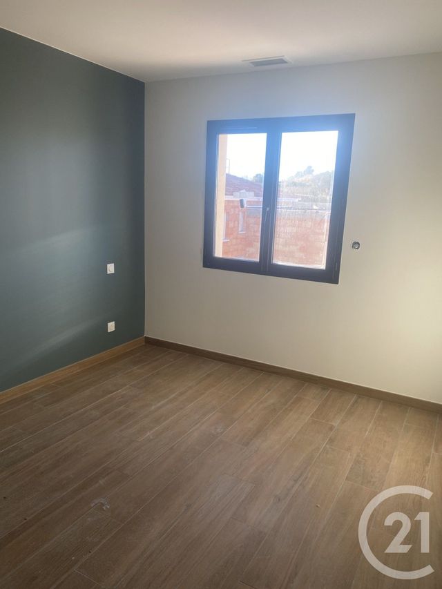 Maison à louer - 5 pièces - 129 m2 - Nezignan L Eveque - 34 - LANGUEDOC-ROUSSILLON