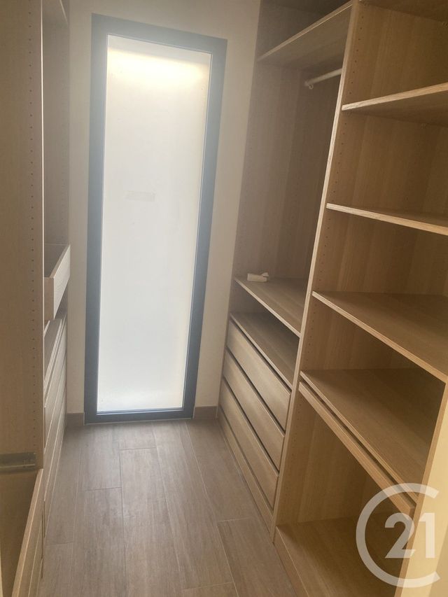 Maison à louer - 5 pièces - 129 m2 - Nezignan L Eveque - 34 - LANGUEDOC-ROUSSILLON