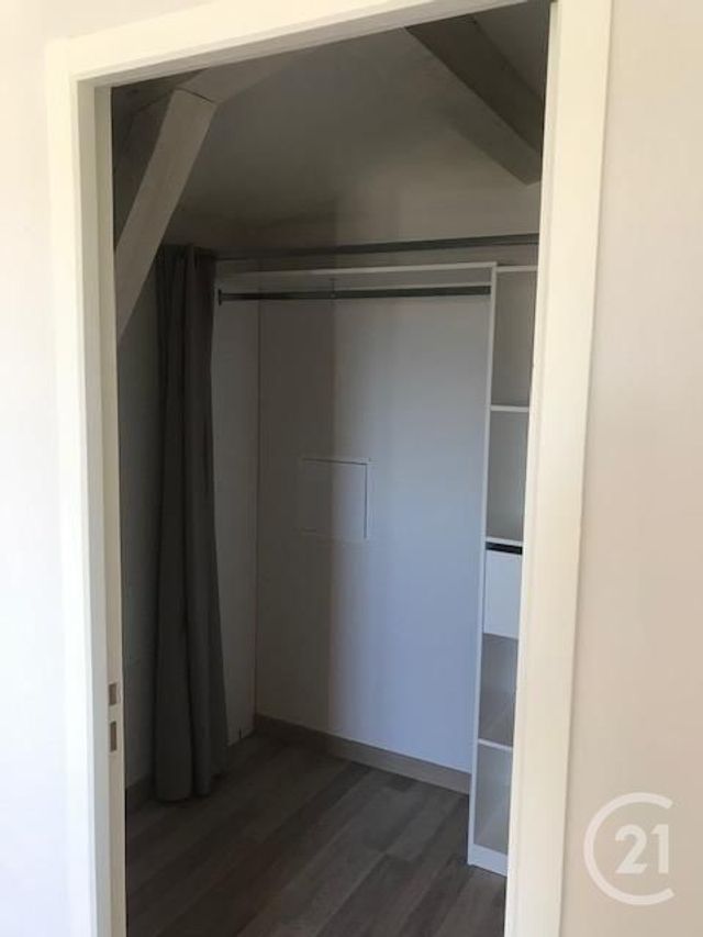 Maison à louer - 5 pièces - 125 m2 - Adissan - 34 - LANGUEDOC-ROUSSILLON