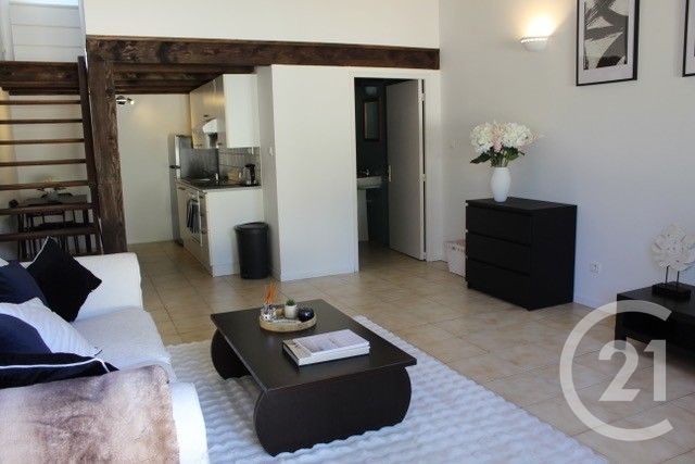 Maison &agrave; louer - 2 pi&egrave;ces - 41 m2 - Roujan - 34 - LANGUEDOC-ROUSSILLON