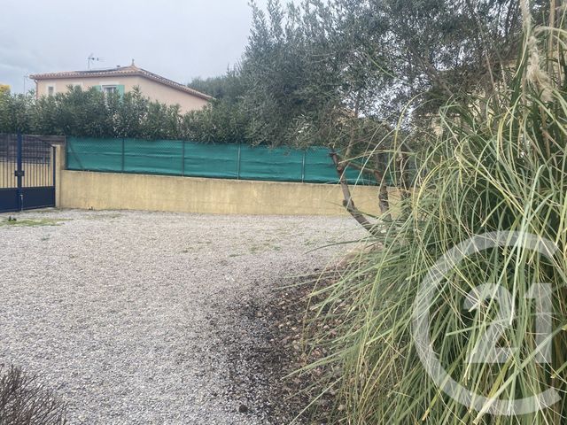 Maison &agrave; louer - 4 pi&egrave;ces - 83 m2 - Roujan - 34 - LANGUEDOC-ROUSSILLON