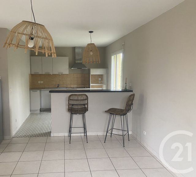 Maison &agrave; louer - 4 pi&egrave;ces - 83 m2 - Roujan - 34 - LANGUEDOC-ROUSSILLON