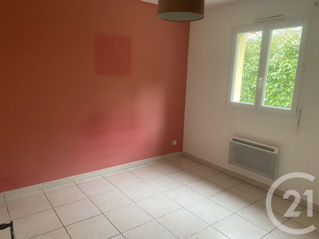 Maison &agrave; louer - 4 pi&egrave;ces - 83 m2 - Roujan - 34 - LANGUEDOC-ROUSSILLON