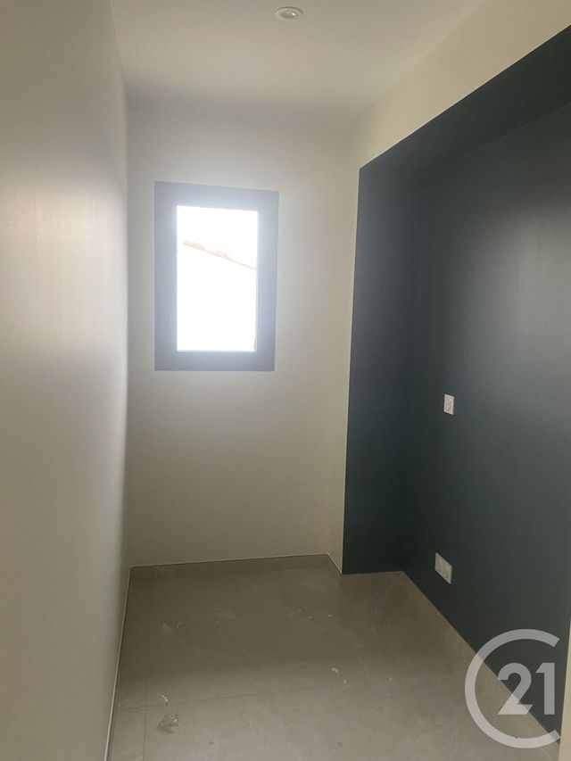 Maison &agrave; louer - 4 pi&egrave;ces - 114 m2 - Nezignan L Eveque - 34 - LANGUEDOC-ROUSSILLON