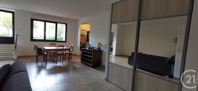 Appartement Remise &agrave; louer - 3 pi&egrave;ces - 70 m2 - Roujan - 34 - LANGUEDOC-ROUSSILLON