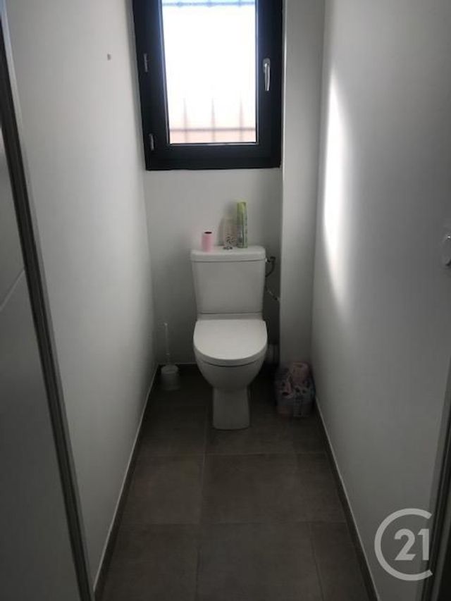 Maison &agrave; louer - 4 pi&egrave;ces - 100 m2 - Pomerols - 34 - LANGUEDOC-ROUSSILLON