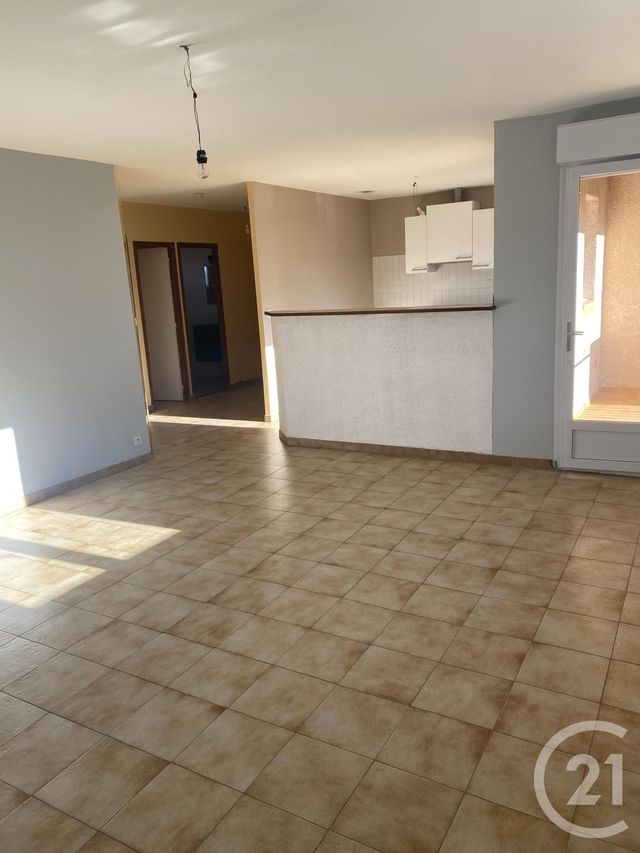 Appartement F3 &agrave; louer - 3 pi&egrave;ces - 67,86 m2 - Pezenas - 34 - LANGUEDOC-ROUSSILLON