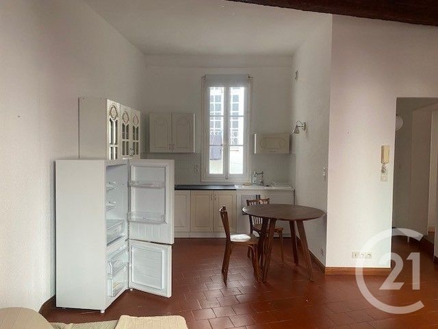 Appartement F2 &agrave; louer - 2 pi&egrave;ces - 50 m2 - Pezenas - 34 - LANGUEDOC-ROUSSILLON