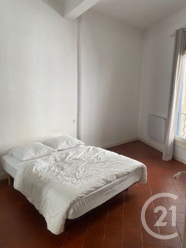 Appartement F2 &agrave; louer - 2 pi&egrave;ces - 50 m2 - Pezenas - 34 - LANGUEDOC-ROUSSILLON