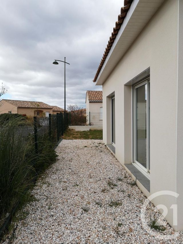 Maison &agrave; louer - 5 pi&egrave;ces - 124 m2 - Roujan - 34 - LANGUEDOC-ROUSSILLON