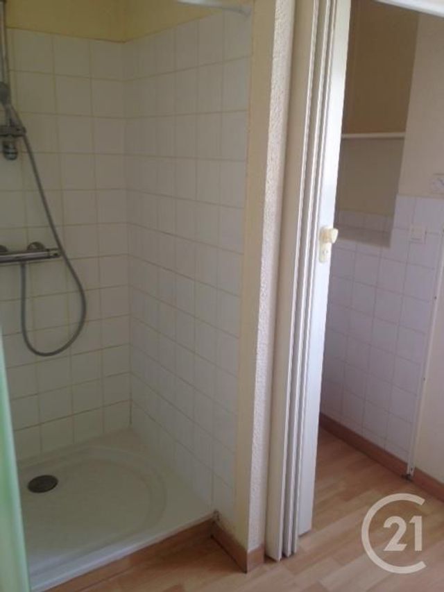 Maison &agrave; louer - 2 pi&egrave;ces - 41 m2 - Bassan - 34 - LANGUEDOC-ROUSSILLON