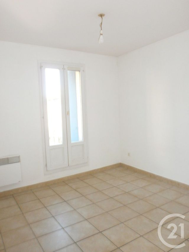Appartement F3 &agrave; louer - 3 pi&egrave;ces - 52 m2 - Pezenas - 34 - LANGUEDOC-ROUSSILLON