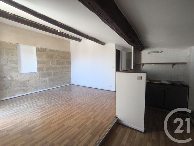 Appartement F2 &agrave; louer - 2 pi&egrave;ces - 35 m2 - Pezenas - 34 - LANGUEDOC-ROUSSILLON
