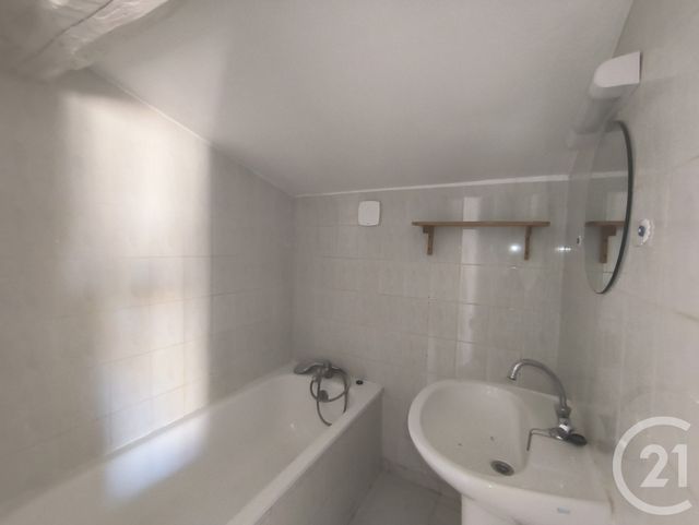 Appartement F2 &agrave; louer - 2 pi&egrave;ces - 35 m2 - Pezenas - 34 - LANGUEDOC-ROUSSILLON