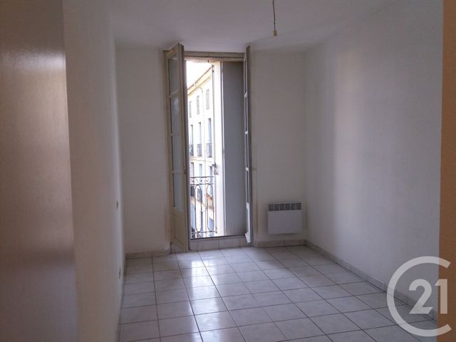 Appartement F2 &agrave; louer - 2 pi&egrave;ces - 41 m2 - Pezenas - 34 - LANGUEDOC-ROUSSILLON