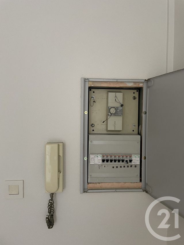 Appartement F3 &agrave; vendre - 3 pi&egrave;ces - 67,86 m2 - Pezenas - 34 - LANGUEDOC-ROUSSILLON