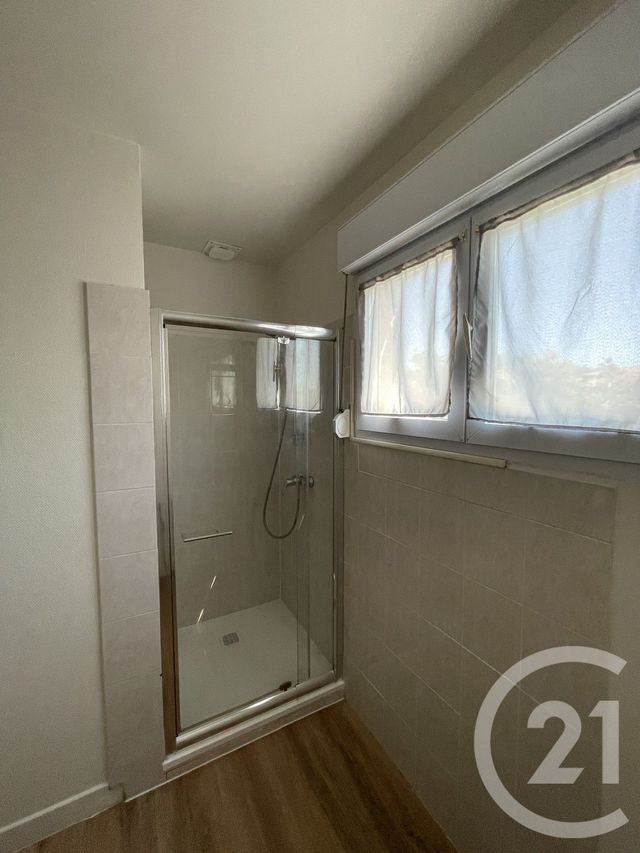 Appartement F3 &agrave; vendre - 3 pi&egrave;ces - 67,86 m2 - Pezenas - 34 - LANGUEDOC-ROUSSILLON