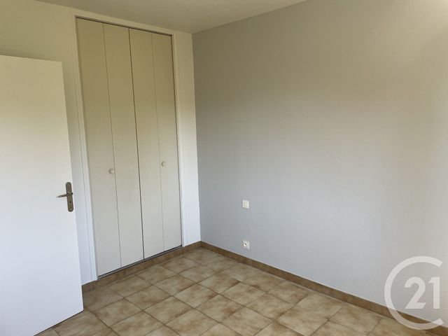 Appartement F3 &agrave; vendre - 3 pi&egrave;ces - 67,86 m2 - Pezenas - 34 - LANGUEDOC-ROUSSILLON