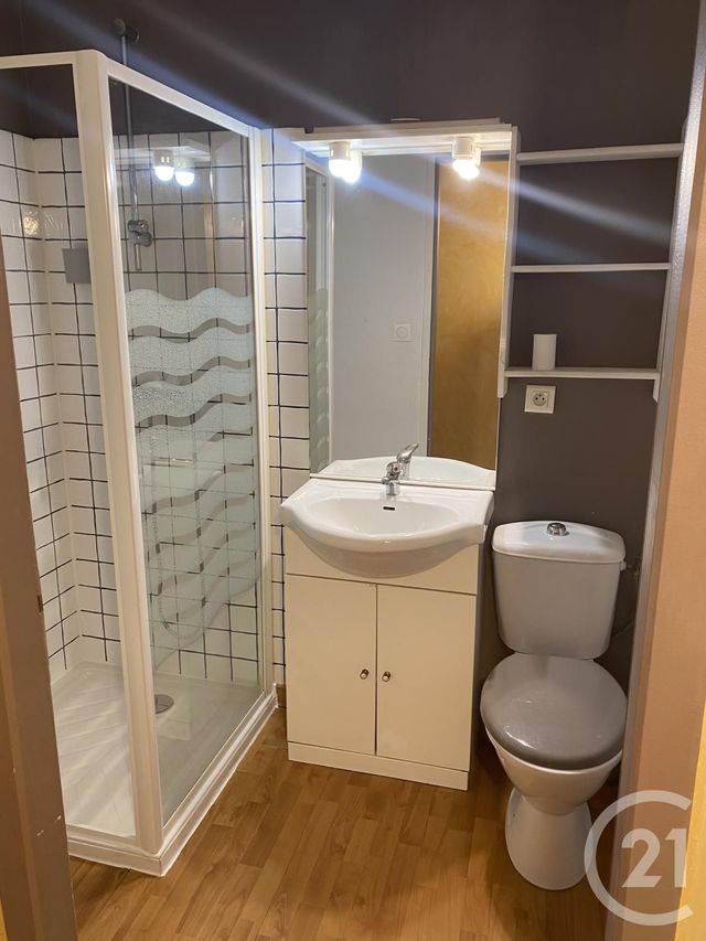 Maison &agrave; louer - 2 pi&egrave;ces - 33 m2 - Castelnau De Guers - 34 - LANGUEDOC-ROUSSILLON