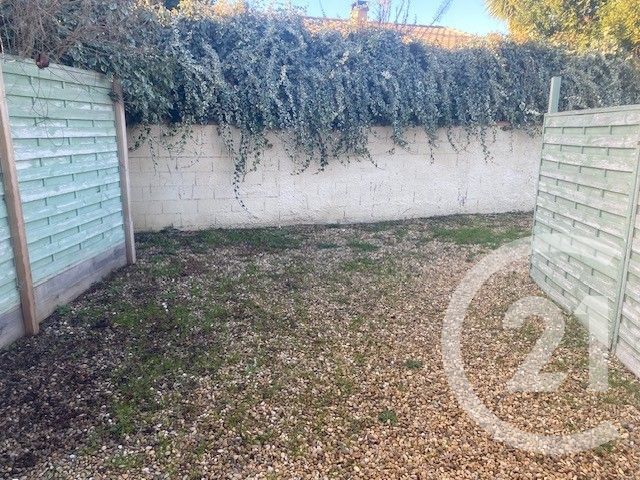 Maison &agrave; louer - 2 pi&egrave;ces - 41 m2 - Roujan - 34 - LANGUEDOC-ROUSSILLON