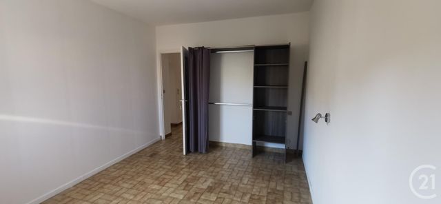 Appartement F3 &agrave; louer - 3 pi&egrave;ces - 60 m2 - Pezenas - 34 - LANGUEDOC-ROUSSILLON