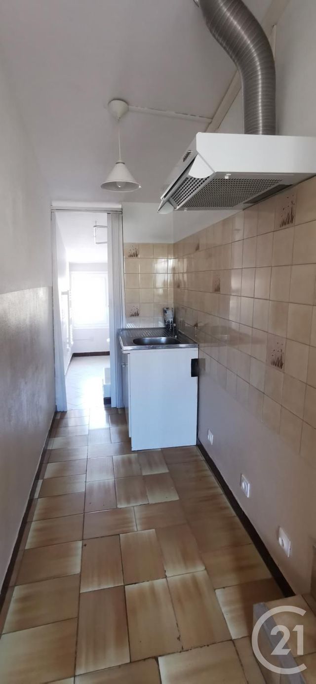 Appartement F3 &agrave; louer - 3 pi&egrave;ces - 60 m2 - Pezenas - 34 - LANGUEDOC-ROUSSILLON