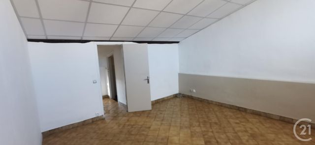 Appartement F3 &agrave; louer - 3 pi&egrave;ces - 60 m2 - Pezenas - 34 - LANGUEDOC-ROUSSILLON