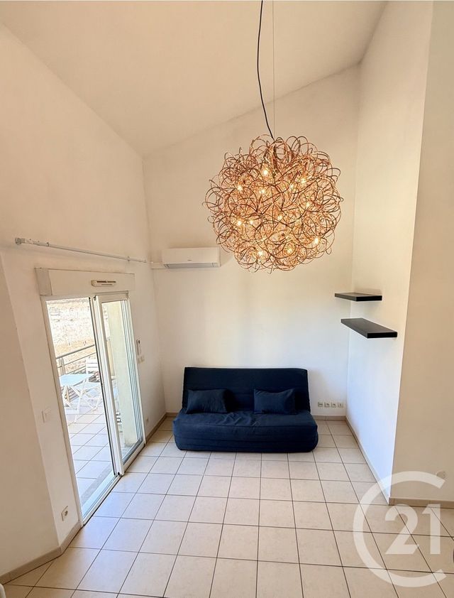 Appartement F2 &agrave; louer - 2 pi&egrave;ces - 54,08 m2 - Pezenas - 34 - LANGUEDOC-ROUSSILLON