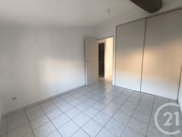 Appartement F3 &agrave; louer - 3 pi&egrave;ces - 69 m2 - Pezenas - 34 - LANGUEDOC-ROUSSILLON